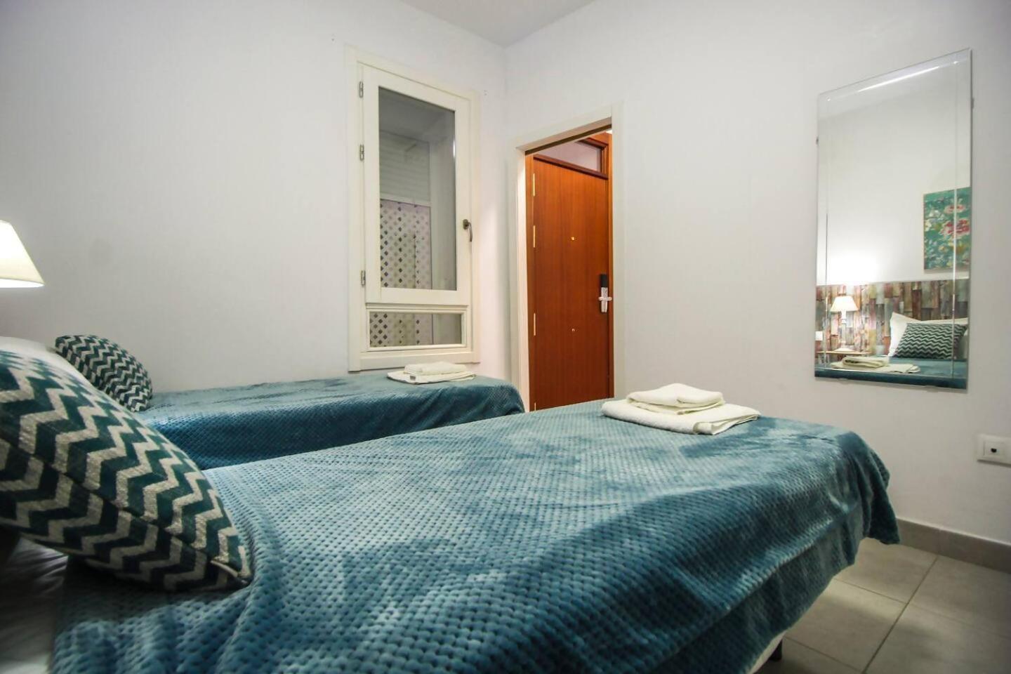 Sh Cruz Moderno Apartmento Cerca Del Mercado Cádis Exterior foto